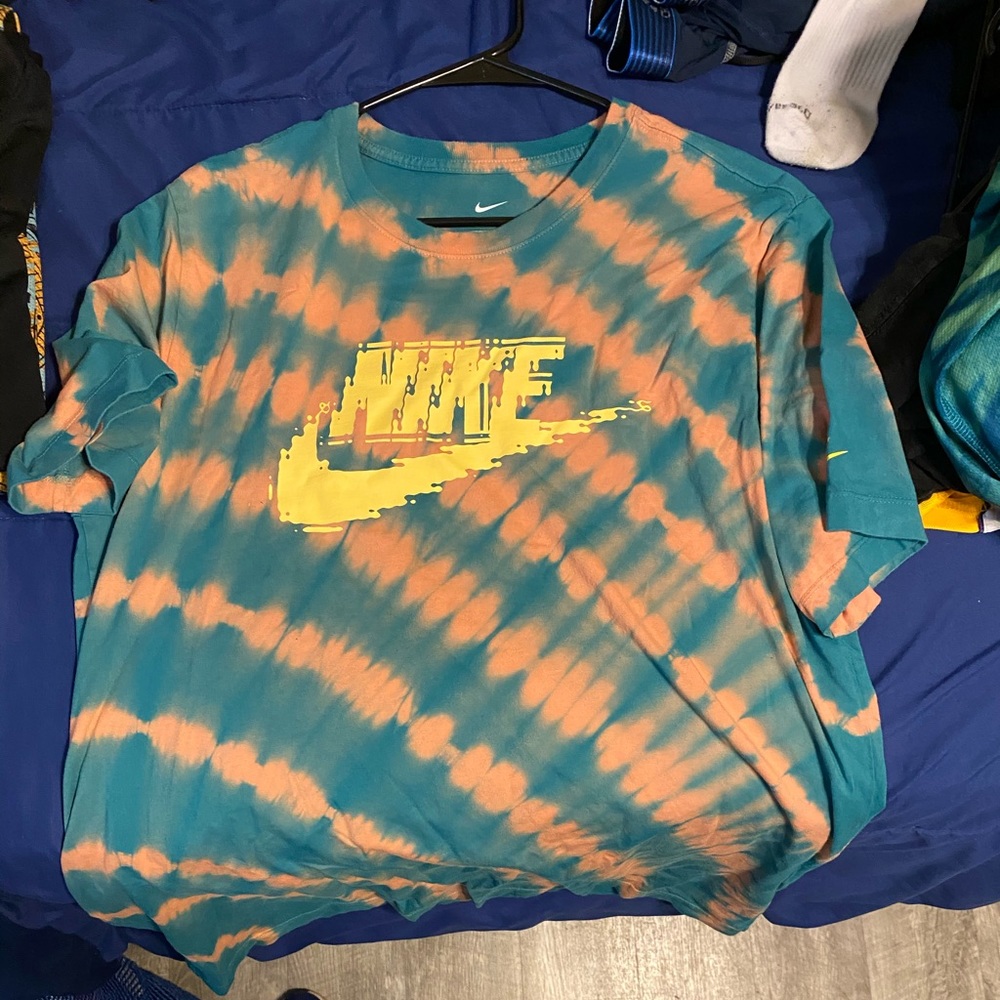 Nike T Shirt